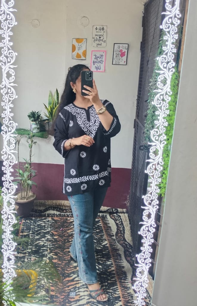 Lucknowi_chikankari_rayon_short_top