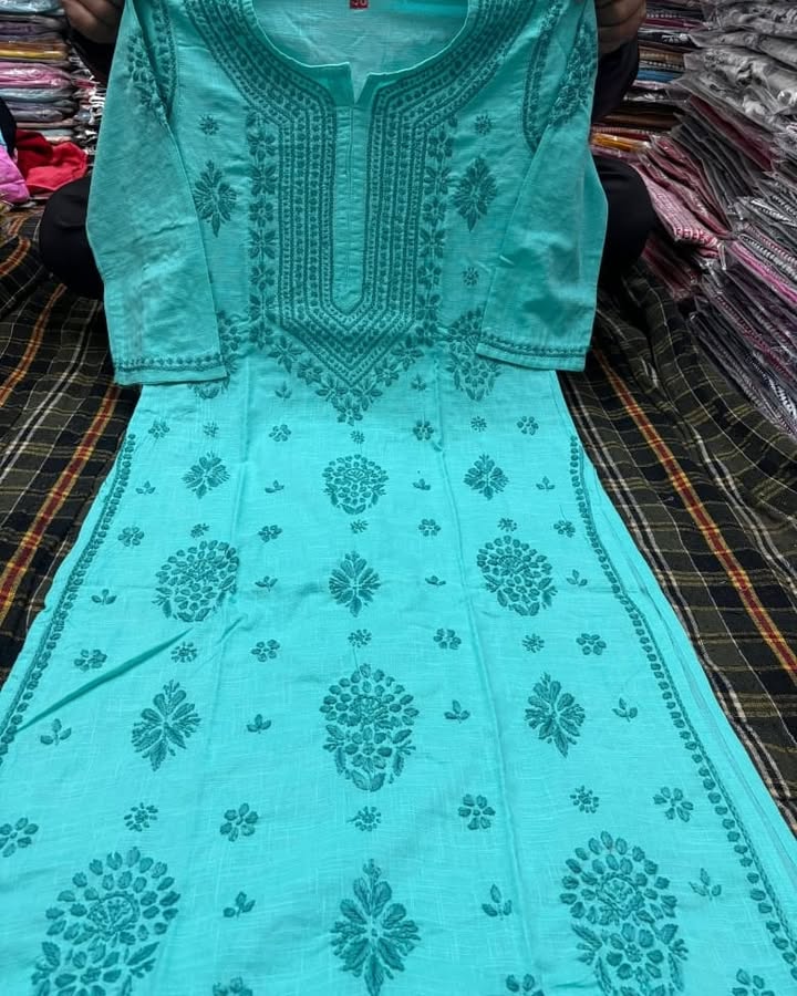 Lucknowi_chikankari_slub_cotton_kurti