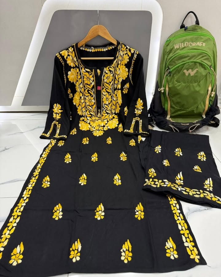 Lucknowi_chikankari_rayon_kurti_with_plazo_set